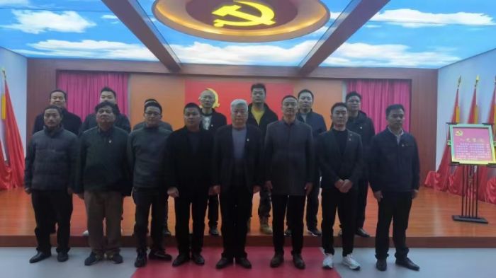 f45ac144dda2539ffdf3a118e705c485.jpg 506800114.jpg